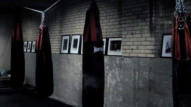 Exterior or interior of Old School Muay Thai