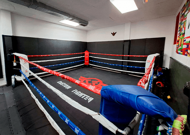 Exterior or interior of Muay Thai Leal