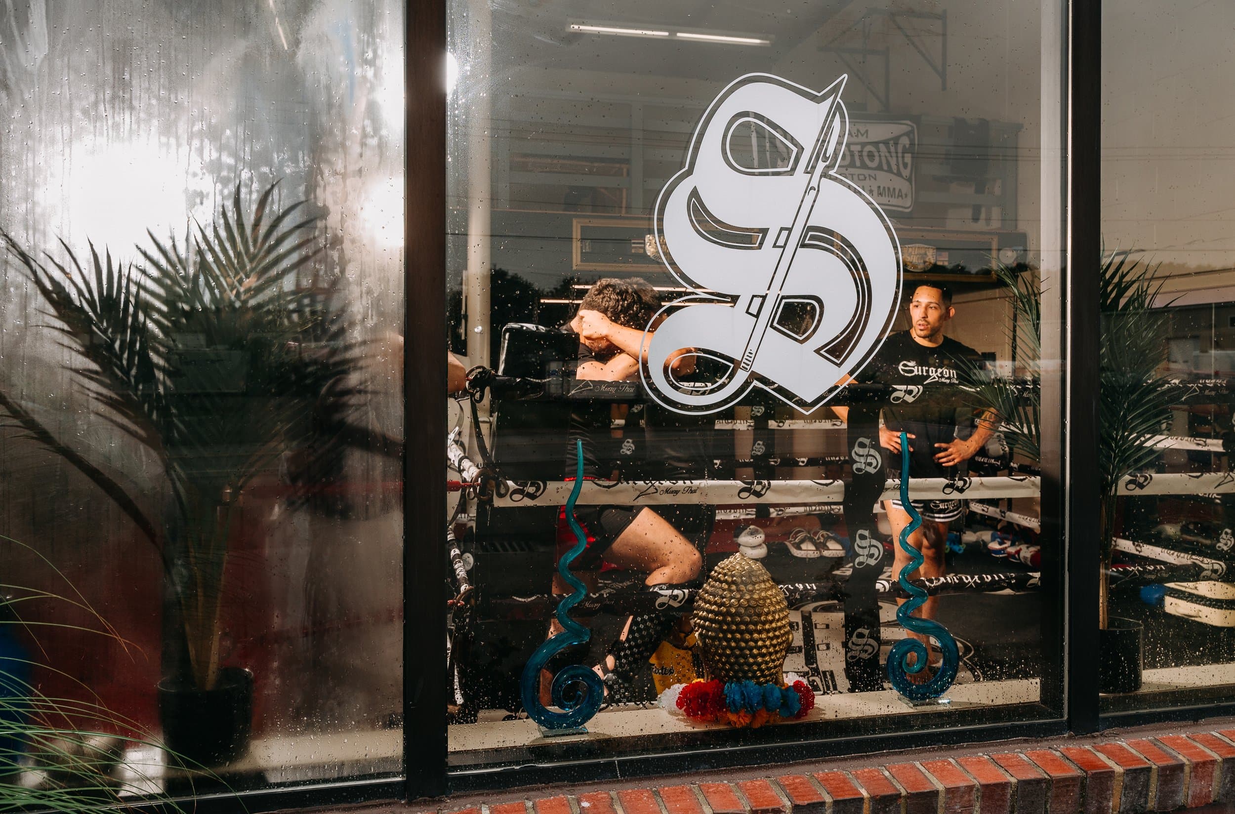 Exterior or interior of Surgeon Muay Thai