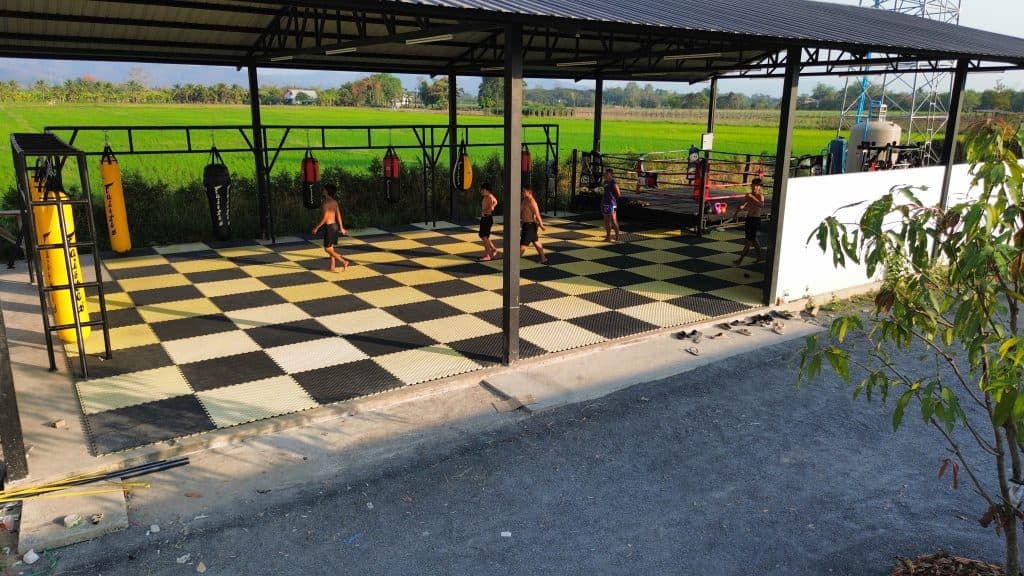 Exterior or interior of Academia Loong Muay Thai Fitness